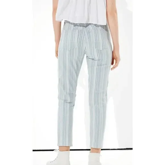 American Eagle AE High Waisted Stretch Mom Jeans Striped Blue White Size 0 Reg - Picture 2 of 16